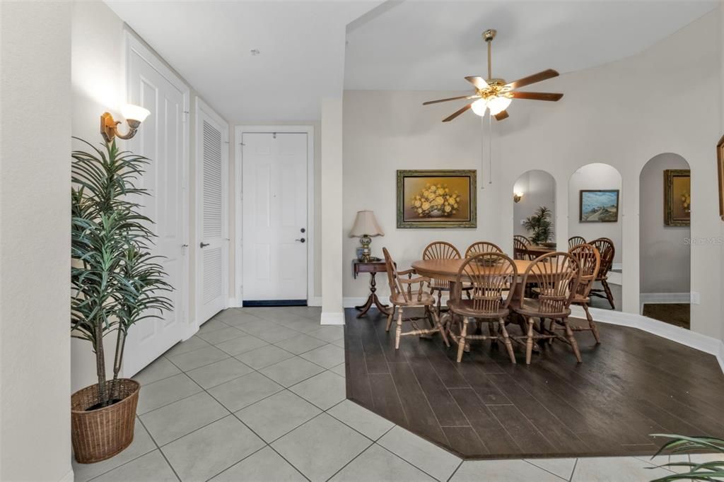 For Sale: $440,000 (3 beds, 2 baths, 1915 Square Feet)