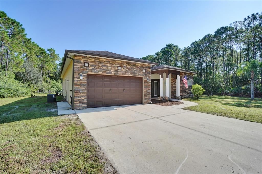 For Sale: $599,000 (4 beds, 2 baths, 2025 Square Feet)