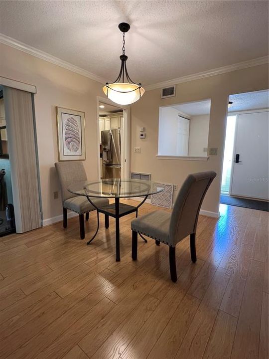 For Rent: $4,600 (2 beds, 2 baths, 1191 Square Feet)