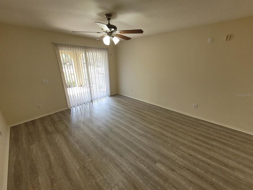 For Rent: $1,250 (1 beds, 1 baths, 779 Square Feet)