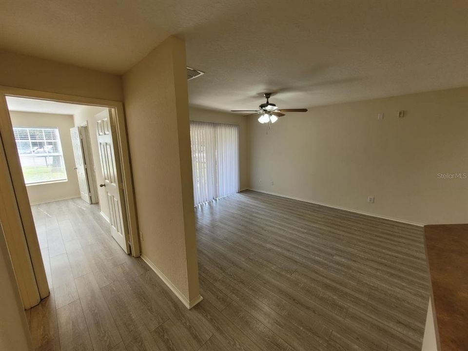 For Rent: $1,250 (1 beds, 1 baths, 779 Square Feet)