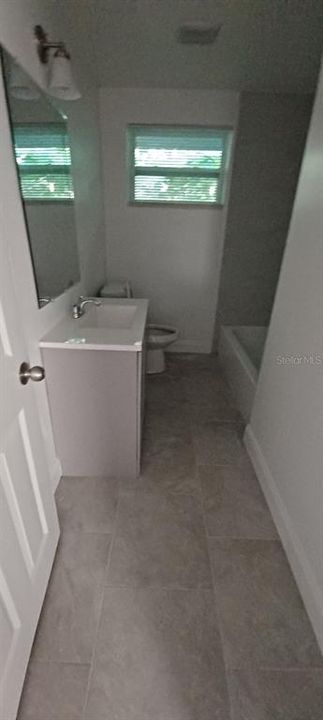 For Rent: $1,650 (3 beds, 1 baths, 1208 Square Feet)