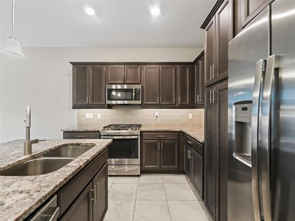 For Rent: $3,100 (2 beds, 2 baths, 1315 Square Feet)