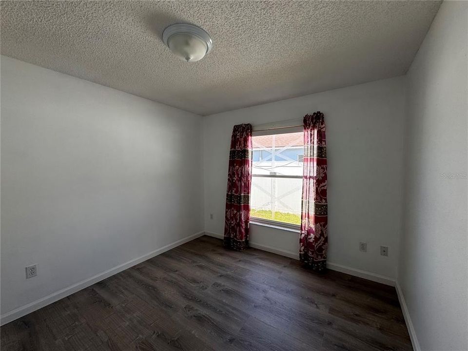 For Rent: $2,300 (3 beds, 2 baths, 1607 Square Feet)