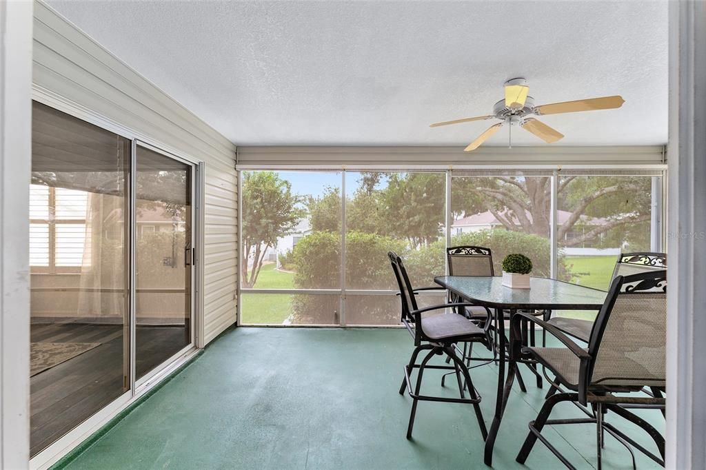 For Sale: $274,850 (2 beds, 2 baths, 1148 Square Feet)