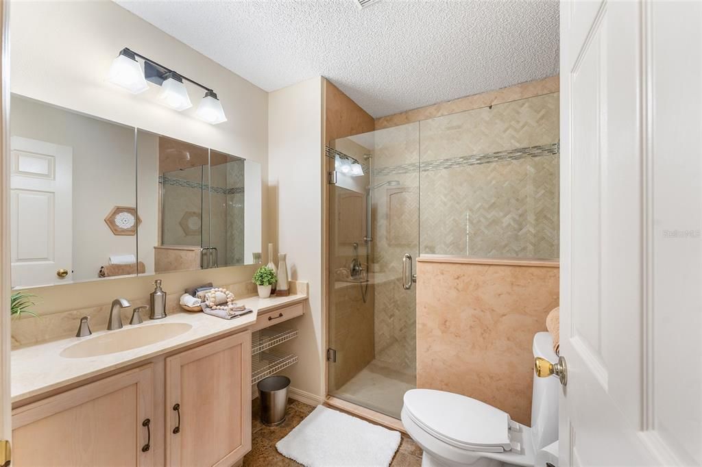 For Sale: $274,850 (2 beds, 2 baths, 1148 Square Feet)