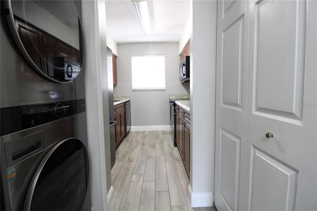 For Rent: $1,650 (2 beds, 2 baths, 1059 Square Feet)