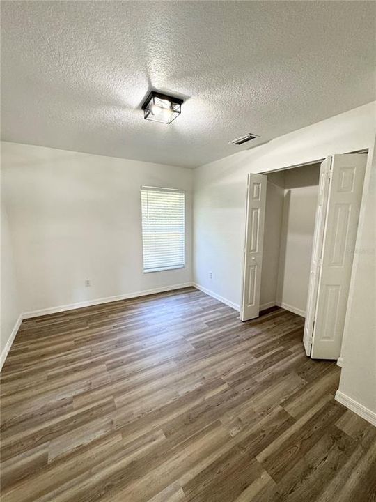 For Sale: $319,000 (4 beds, 2 baths, 1667 Square Feet)