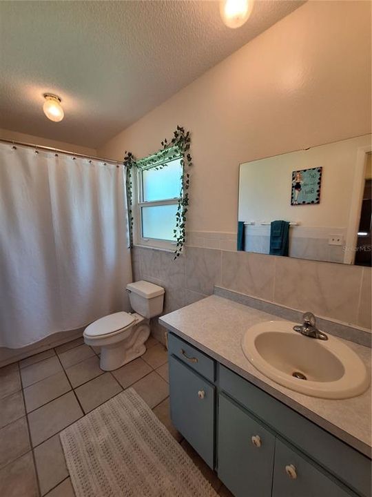 For Rent: $4,100 (2 beds, 2 baths, 1170 Square Feet)