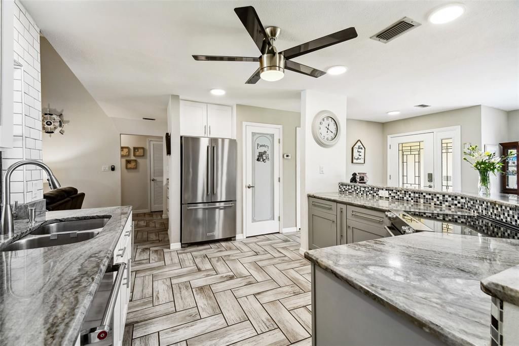 For Sale: $444,900 (3 beds, 2 baths, 1655 Square Feet)