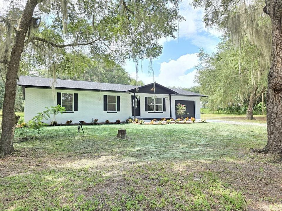 For Sale: $425,000 (3 beds, 2 baths, 1232 Square Feet)