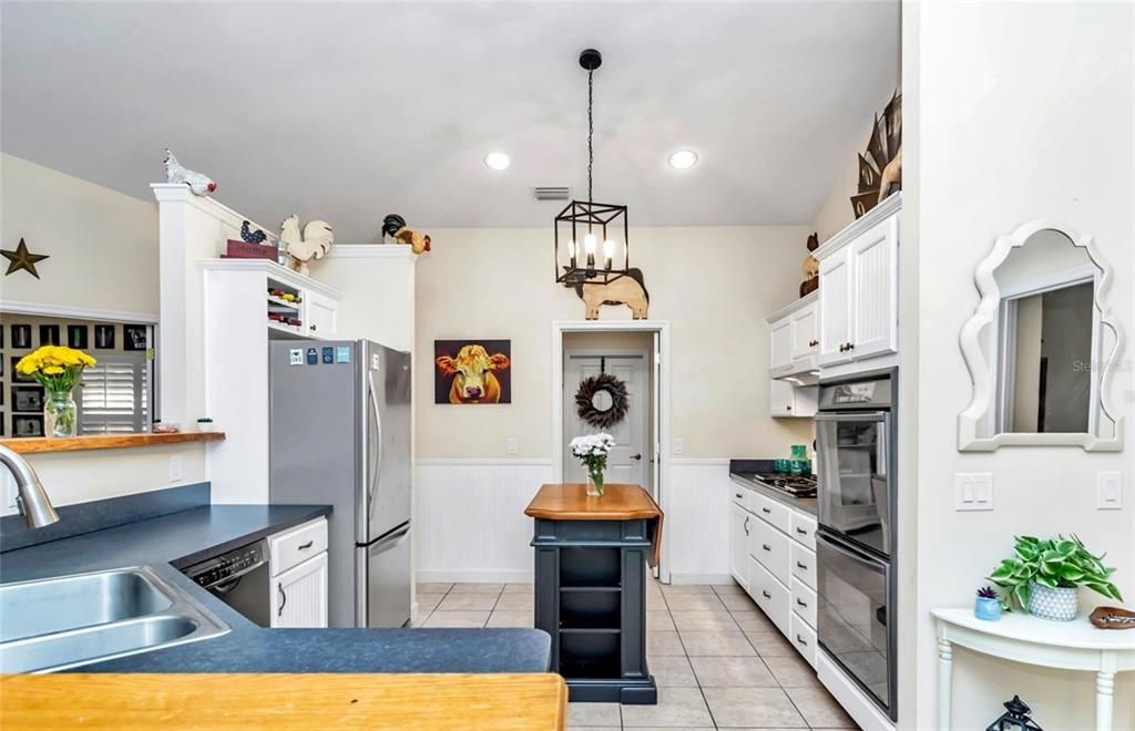 For Sale: $649,500 (3 beds, 2 baths, 1769 Square Feet)