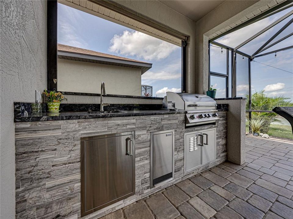 Custom built in outdoor kitchen area