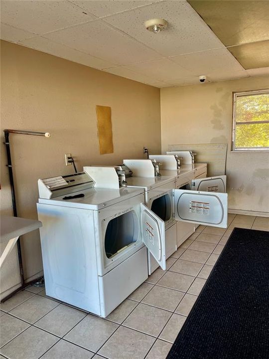 Laundry room - 3rd floor