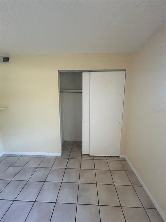 For Rent: $1,300 (1 beds, 1 baths, 630 Square Feet)