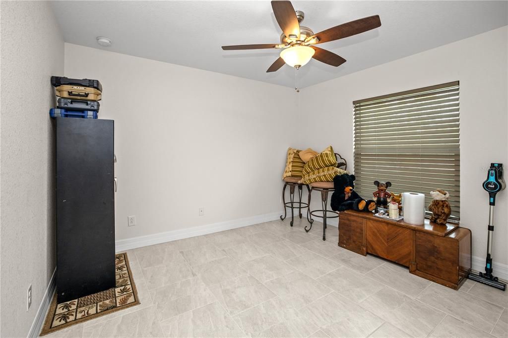 For Sale: $390,000 (3 beds, 2 baths, 1670 Square Feet)