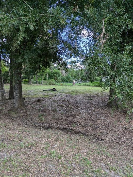 En Venta: $19,500 (0.25 acres)