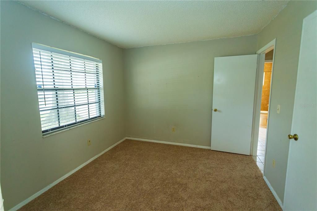 For Rent: $2,500 (3 beds, 2 baths, 1240 Square Feet)