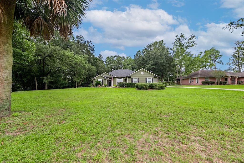 For Sale: $499,900 (3 beds, 2 baths, 1926 Square Feet)