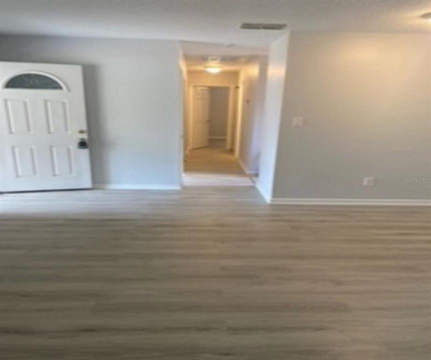 For Rent: $1,650 (3 beds, 2 baths, 1228 Square Feet)