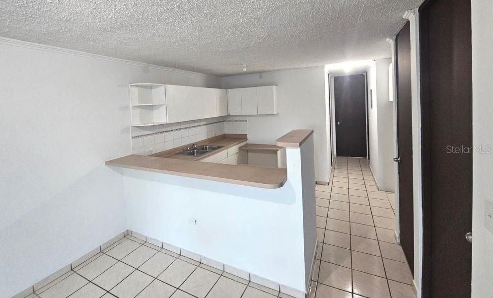 Activo con contrato: $125,000 (3 camas, 2 baños, 1289 Pies cuadrados)