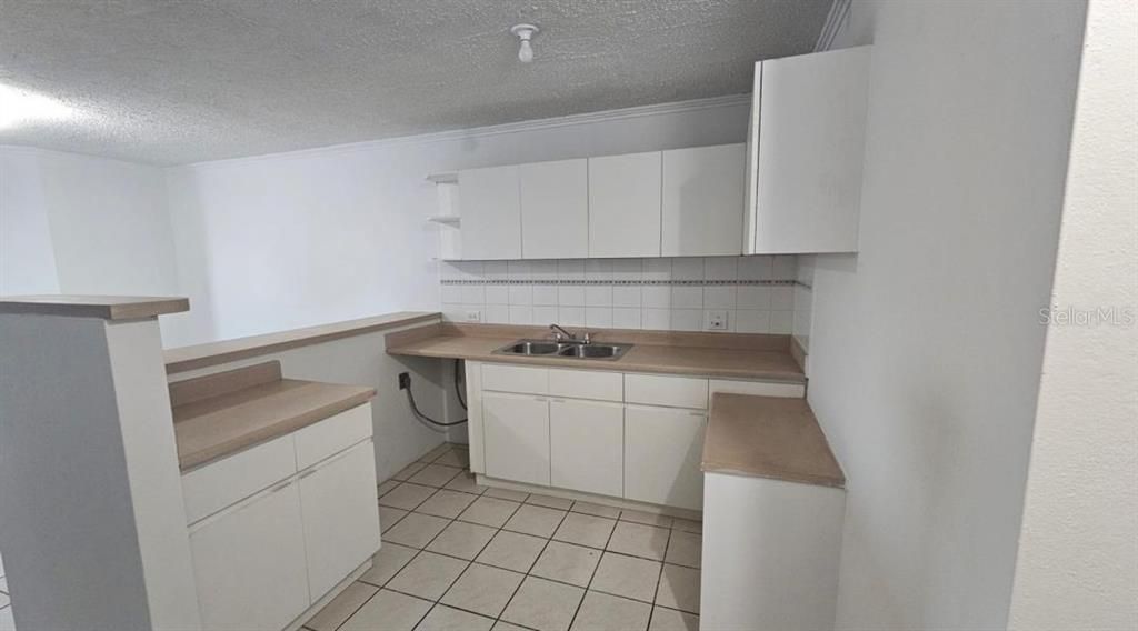 Activo con contrato: $125,000 (3 camas, 2 baños, 1289 Pies cuadrados)