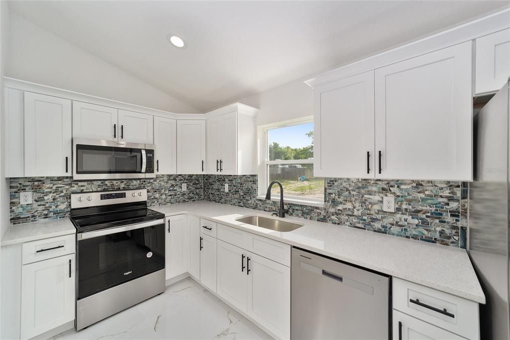 For Sale: $289,900 (3 beds, 2 baths, 1473 Square Feet)