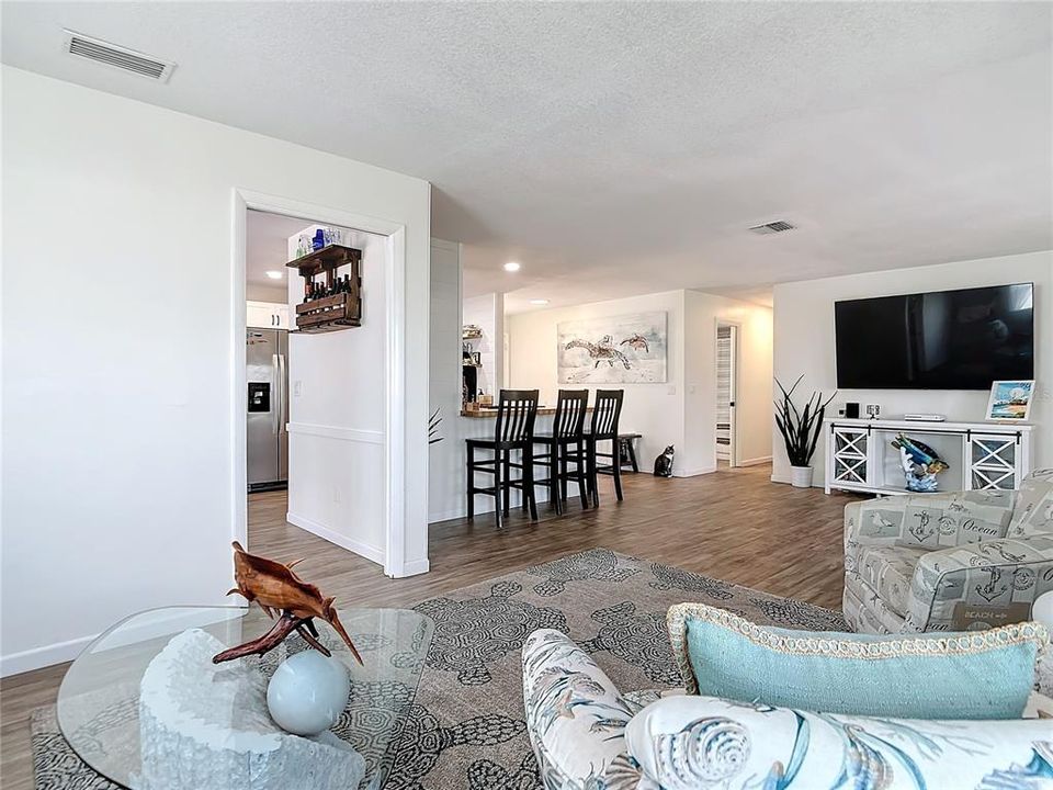 For Sale: $649,900 (3 beds, 2 baths, 1490 Square Feet)