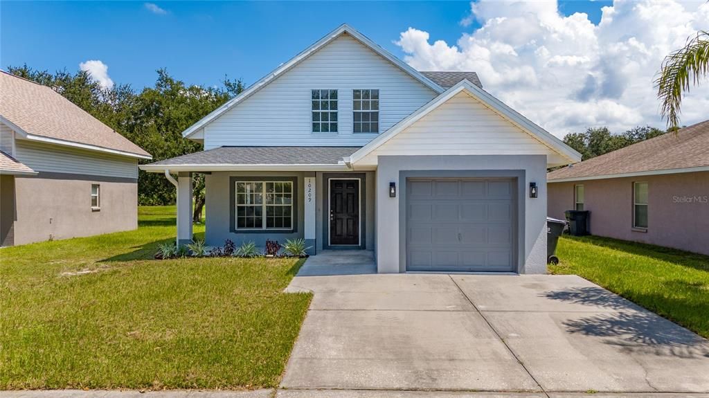 Active With Contract: $350,000 (4 beds, 2 baths, 1481 Square Feet)