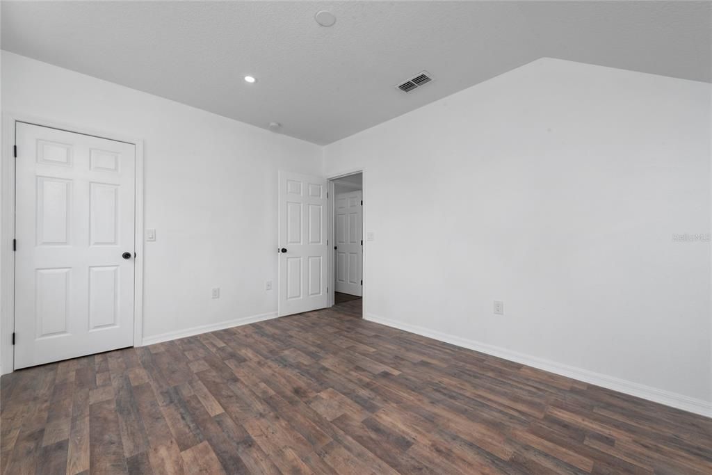 Active With Contract: $350,000 (4 beds, 2 baths, 1481 Square Feet)