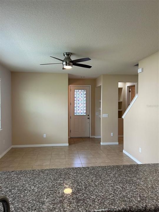 For Sale: $349,000 (3 beds, 2 baths, 1702 Square Feet)