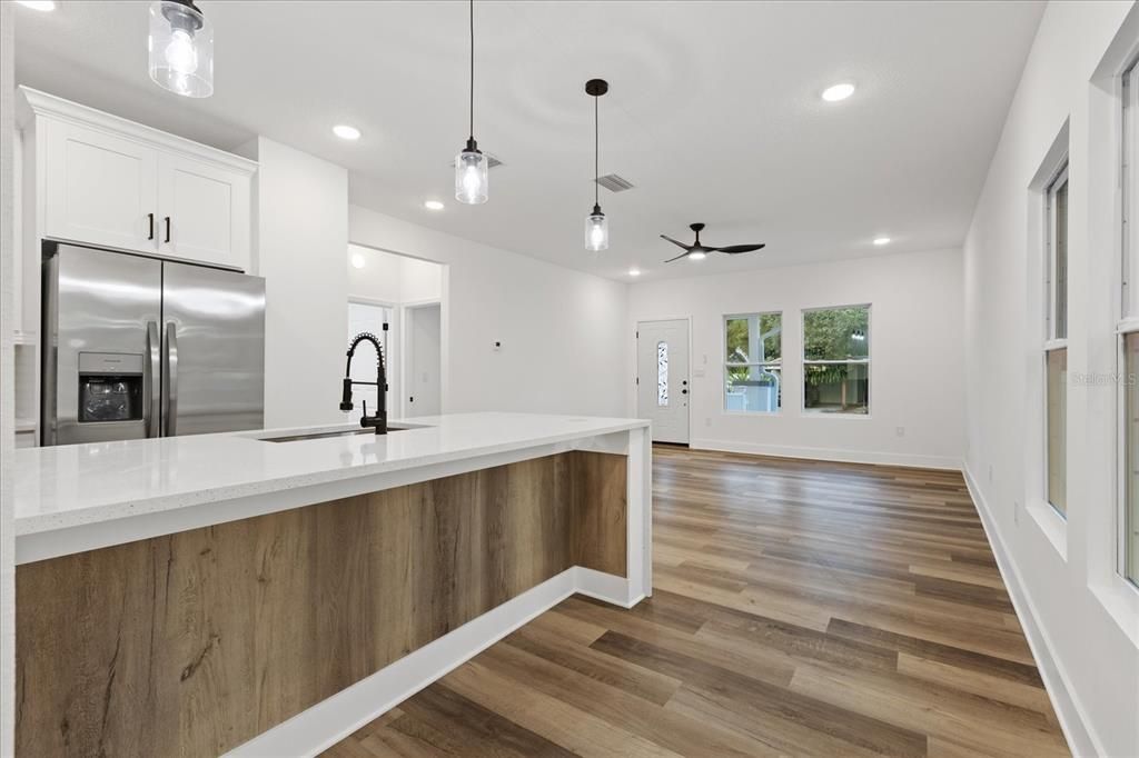 Kitchen Sitting area