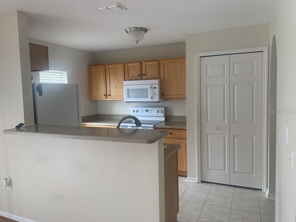 For Rent: $1,795 (3 beds, 2 baths, 1771 Square Feet)