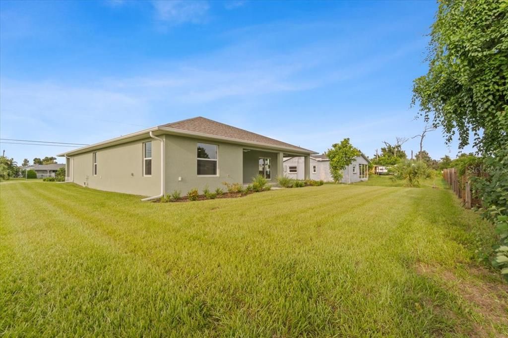 For Sale: $395,000 (3 beds, 2 baths, 1752 Square Feet)