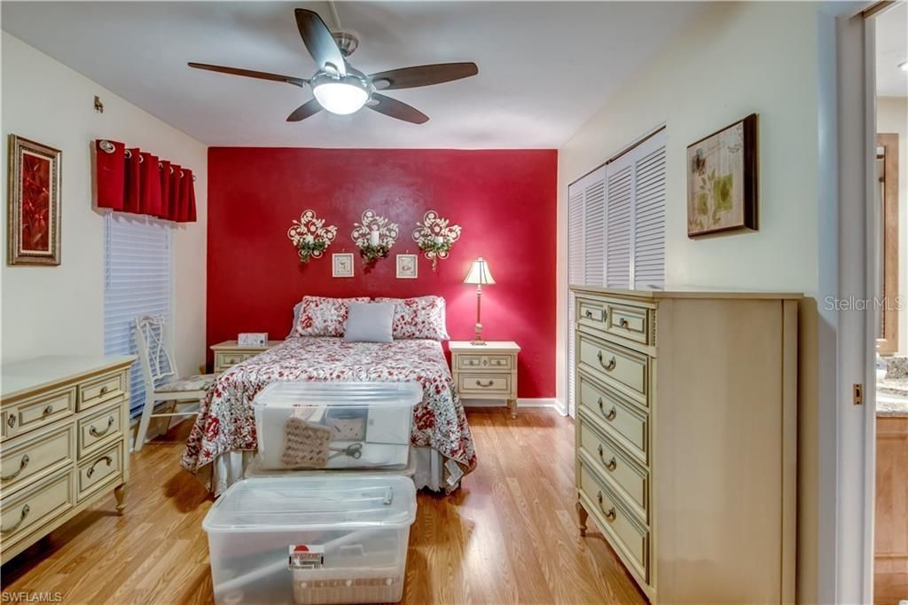 Very inviting guest room for your family or guests. Door on right to bathroom.