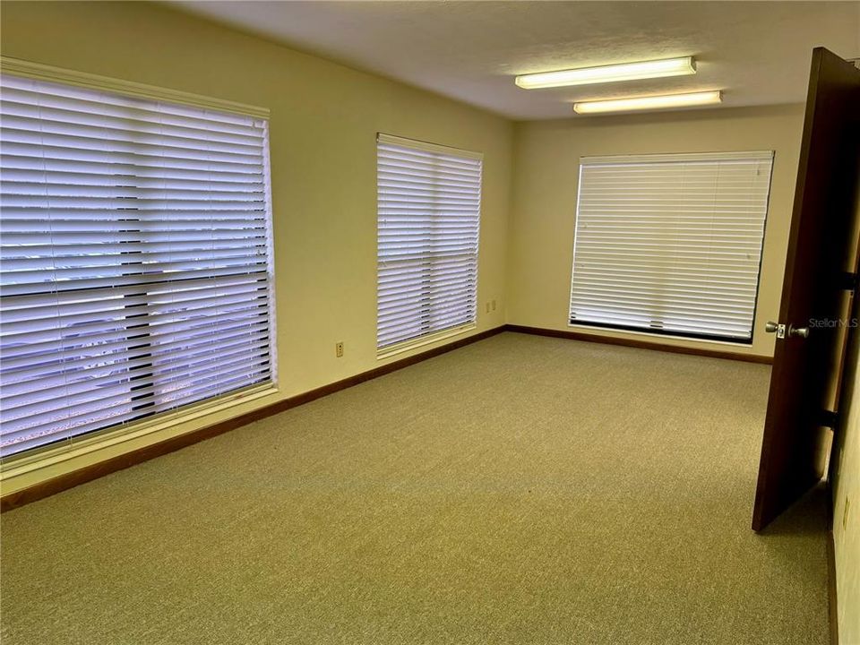 Meeting/work room or can be divided into 2 offices