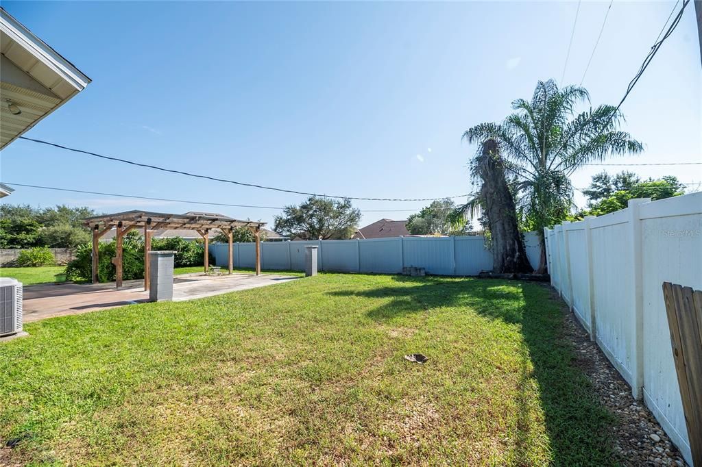 En Venta: $440,000 (5 camas, 3 baños, 2594 Pies cuadrados)