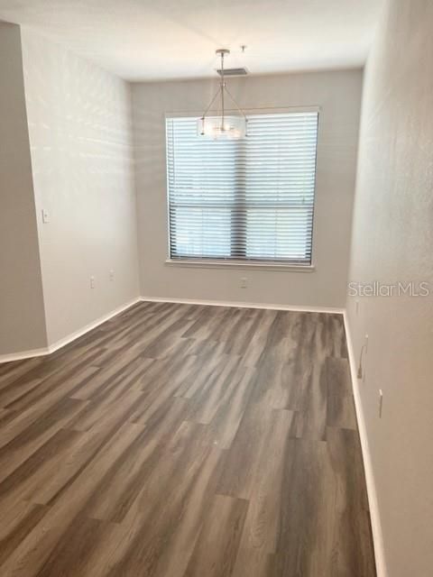 For Rent: $2,000 (1 beds, 1 baths, 1020 Square Feet)