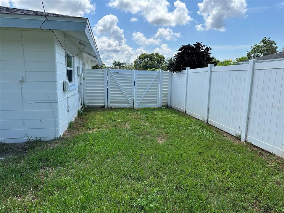 Fully Fenced Back Yard