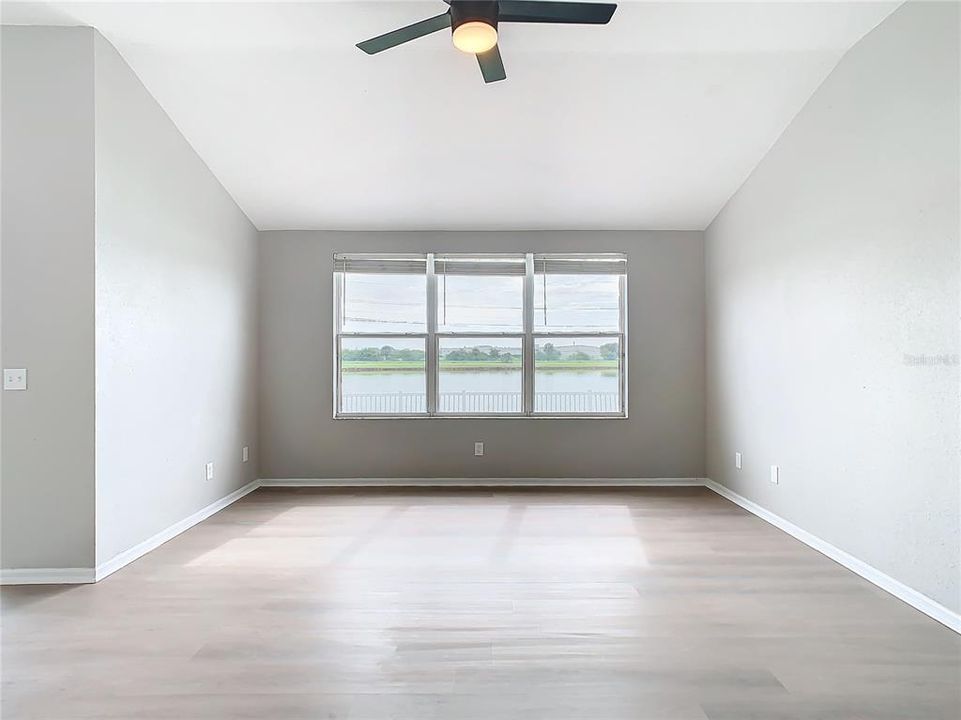 For Sale: $379,900 (3 beds, 2 baths, 1584 Square Feet)