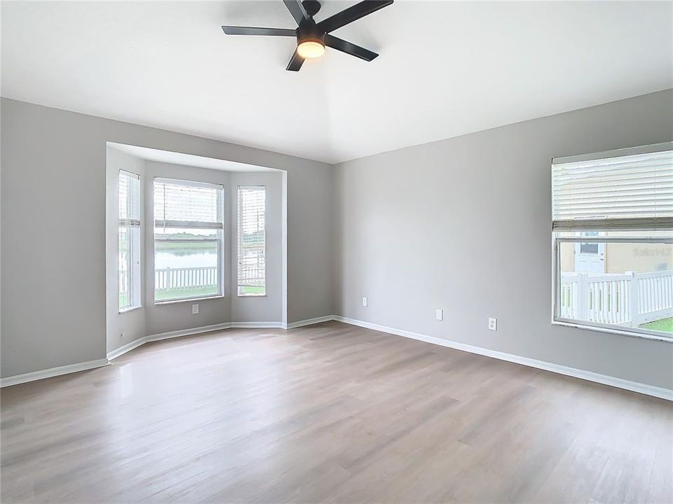 For Sale: $379,900 (3 beds, 2 baths, 1584 Square Feet)