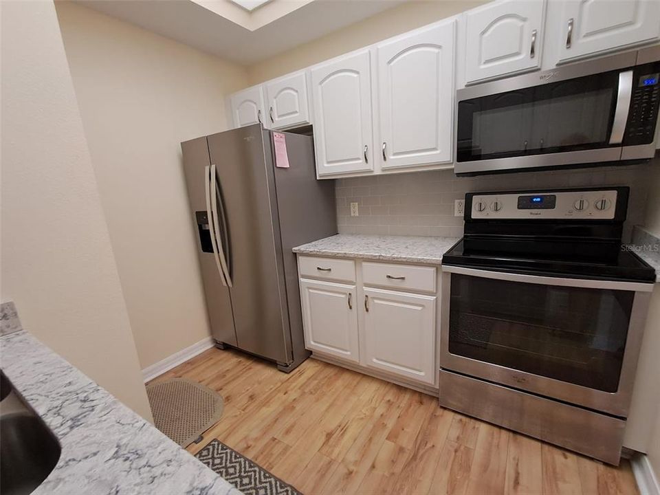 For Rent: $2,500 (2 beds, 2 baths, 1245 Square Feet)