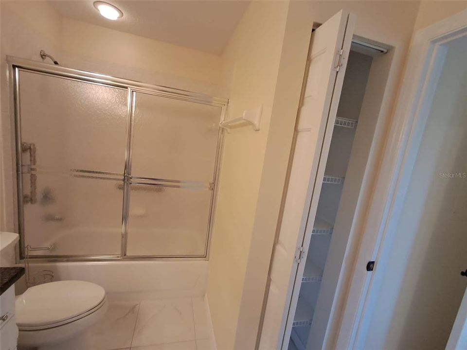 For Rent: $2,500 (2 beds, 2 baths, 1245 Square Feet)