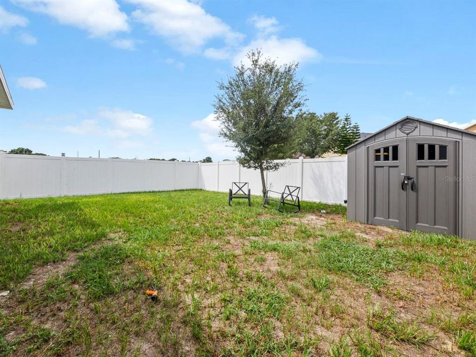 For Sale: $325,000 (3 beds, 2 baths, 1578 Square Feet)