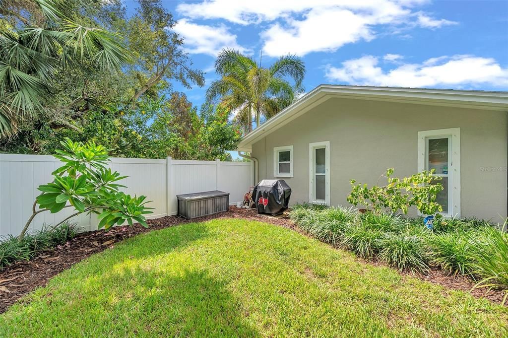 For Sale: $835,000 (3 beds, 2 baths, 1766 Square Feet)