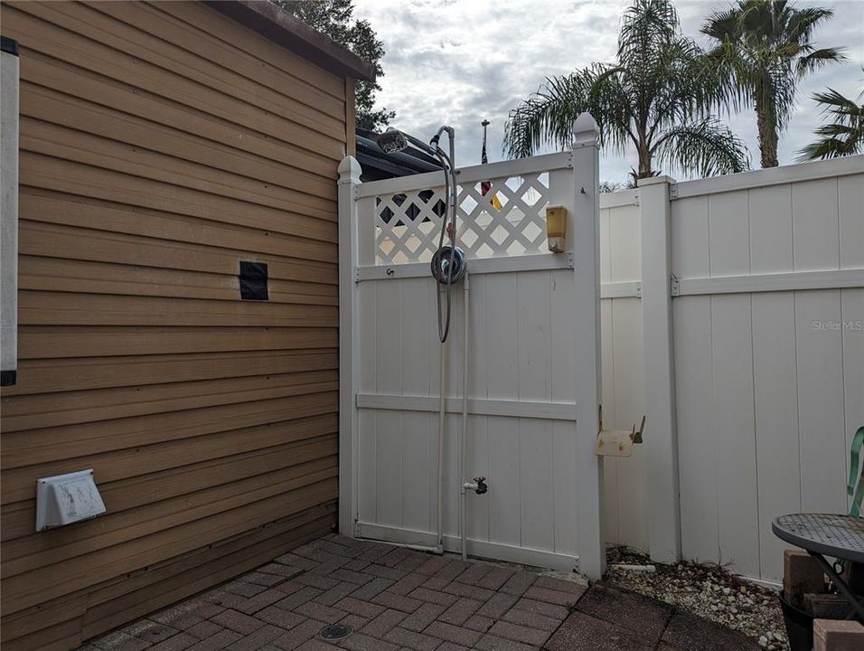 Outdoor shower provides hot and cold water