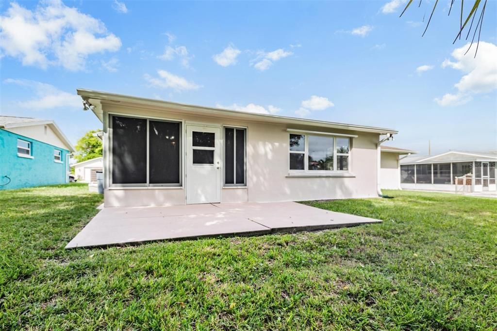 For Sale: $349,000 (2 beds, 2 baths, 1380 Square Feet)