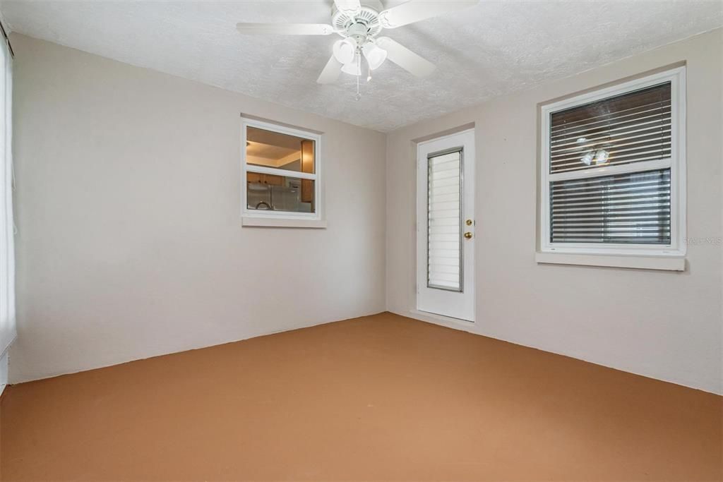 For Sale: $349,000 (2 beds, 2 baths, 1380 Square Feet)