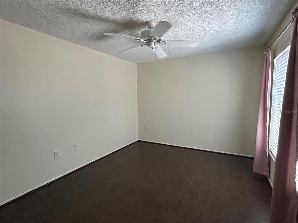 For Rent: $2,500 (2 beds, 2 baths, 1369 Square Feet)