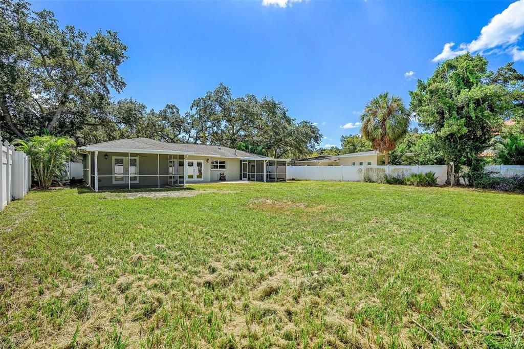 Active With Contract: $770,000 (2 beds, 2 baths, 1560 Square Feet)